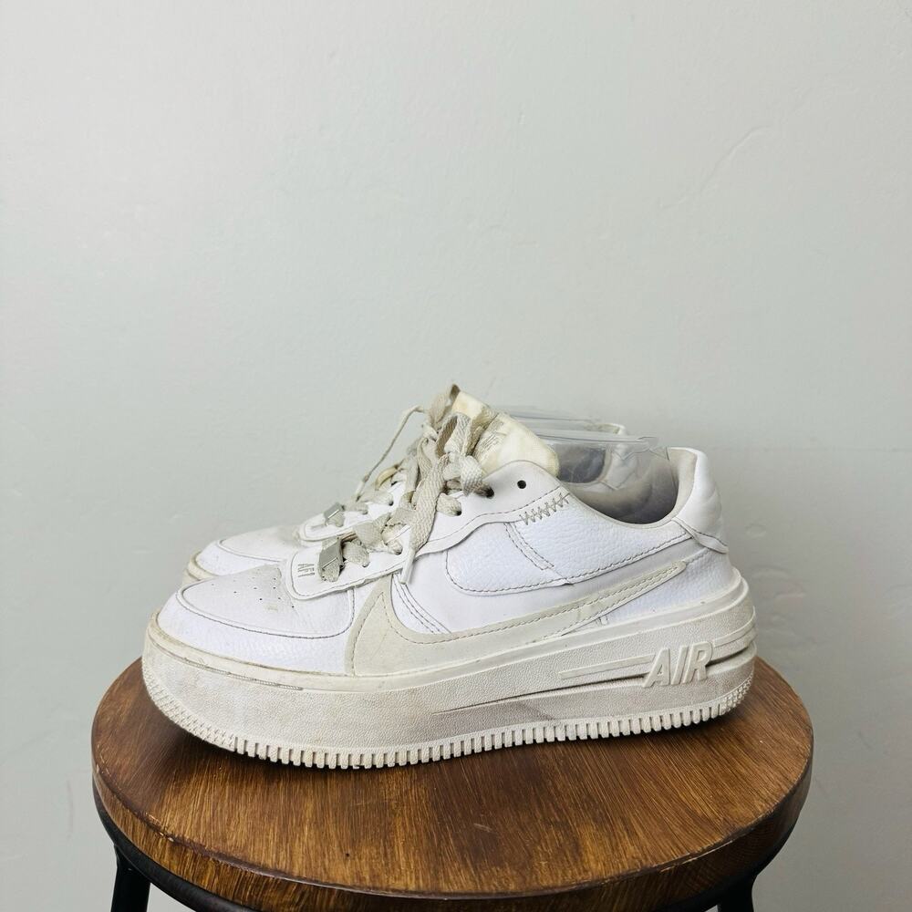 Nike Air Force 1 White Sneakers Women’s Size 7